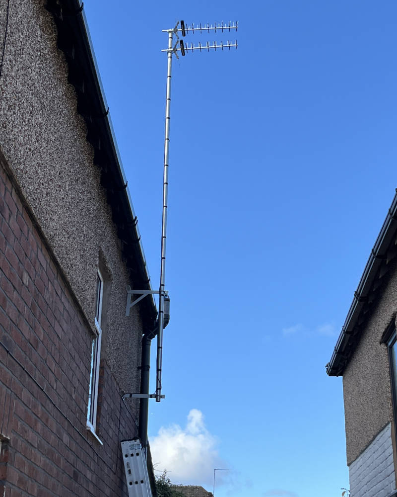 Digital tv aerial installation